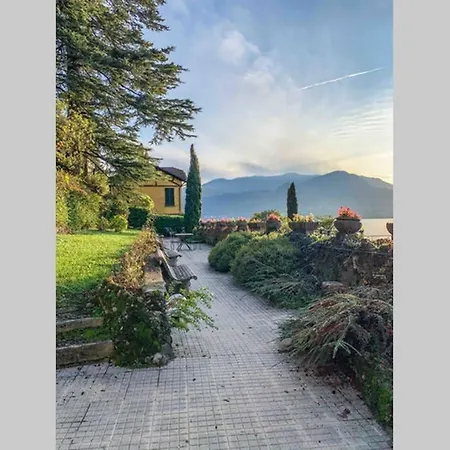 Luxury Appartament In Sofia / Lake Acces / Garden ヴァレンナ